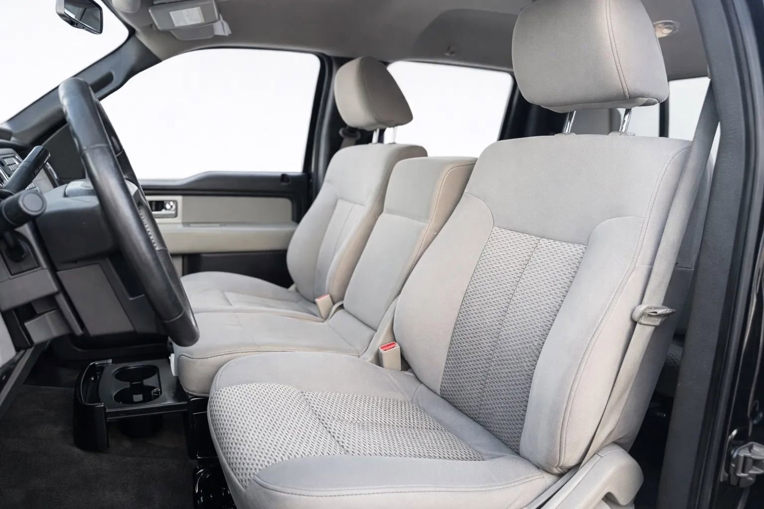 Used 2010 Ford F150 XLT image 5