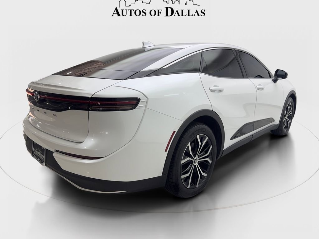 Used 2023 Toyota Crown XLE image 6