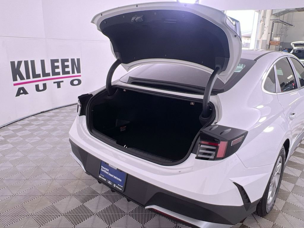 Used 2025 Hyundai Sonata SE image 28