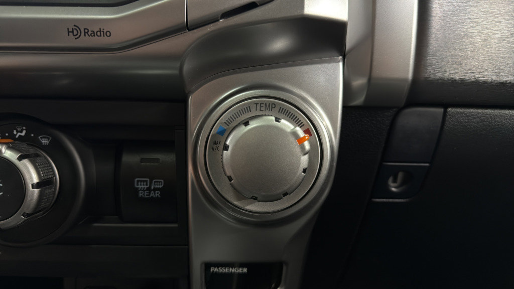 Used 2014 Toyota 4Runner SR5 Premium image 35