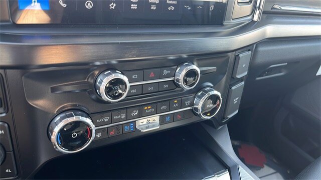 New 2025 Ford F350 Lariat w/ Lariat Ultimate Package image 23