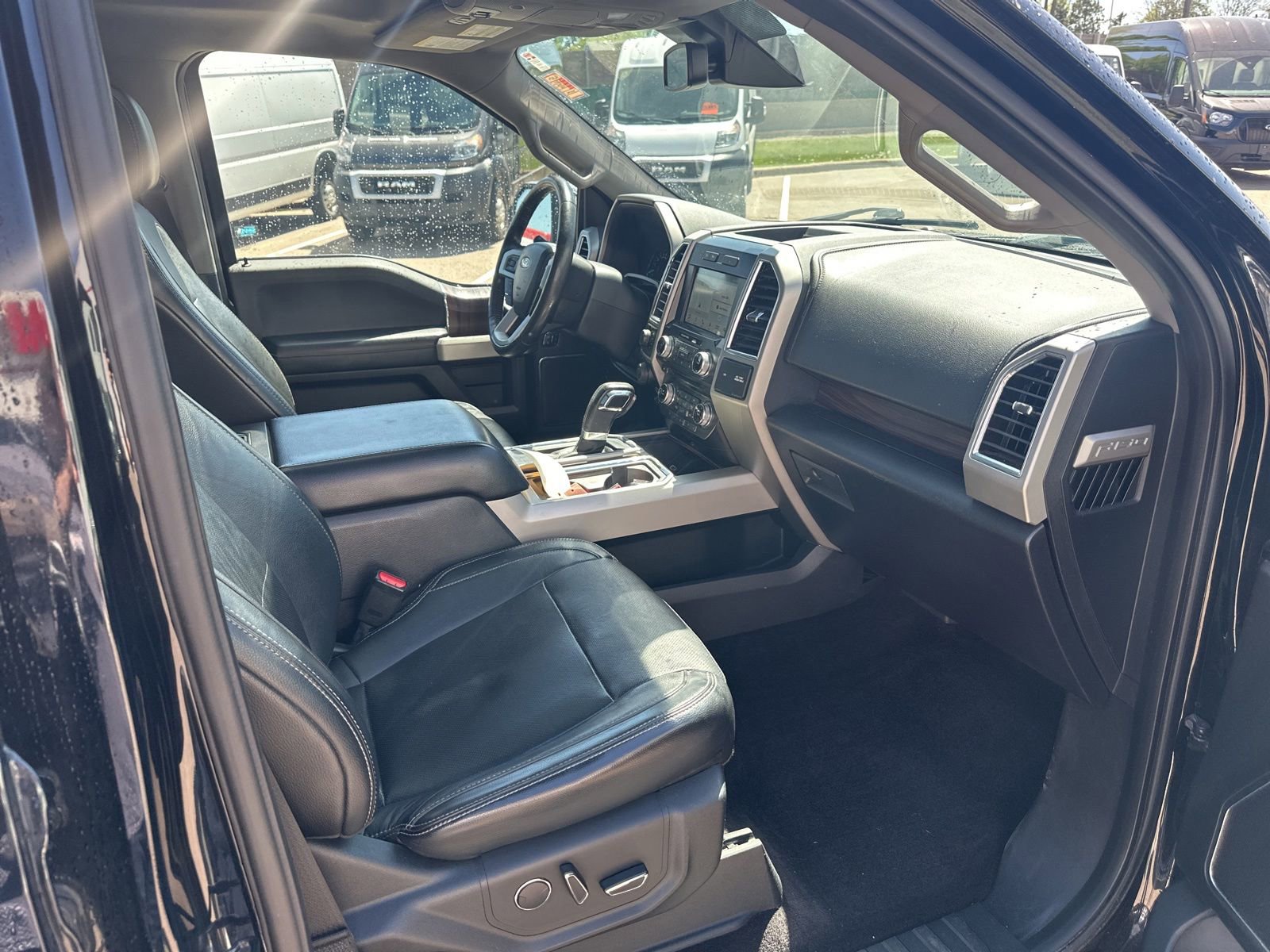 Used 2017 Ford F150 Lariat w/ Equipment Group 502A Luxury AWD/4WD image 13