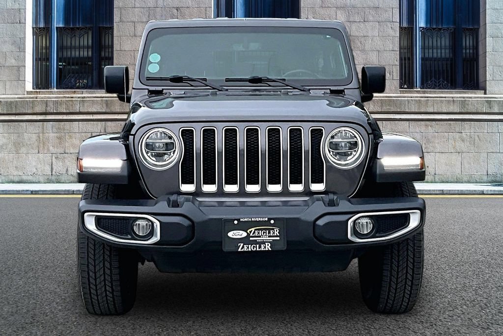 Used 2018 Jeep Wrangler Unlimited Sahara AWD/4WD image 3