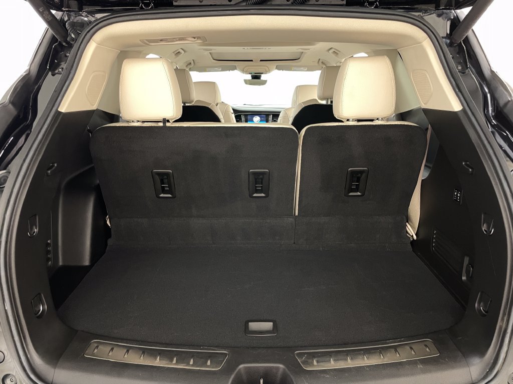 Certified 2022 Buick Enclave Avenir w/ Avenir Technology Package AWD/4WD image 49