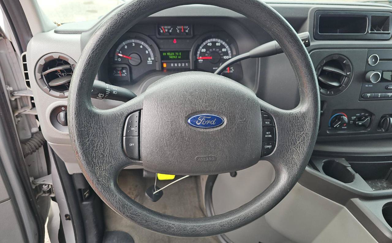 Used 2014 Ford E-350 and Econoline 350 XLT RWD image 16