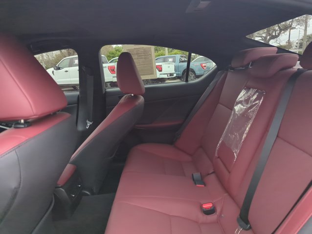 Used 2025 Lexus IS 350 F Sport image 18