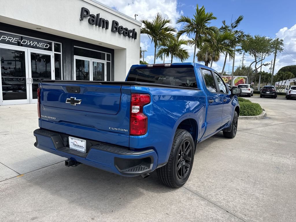 Used 2022 Chevrolet Silverado 1500 Custom image 4
