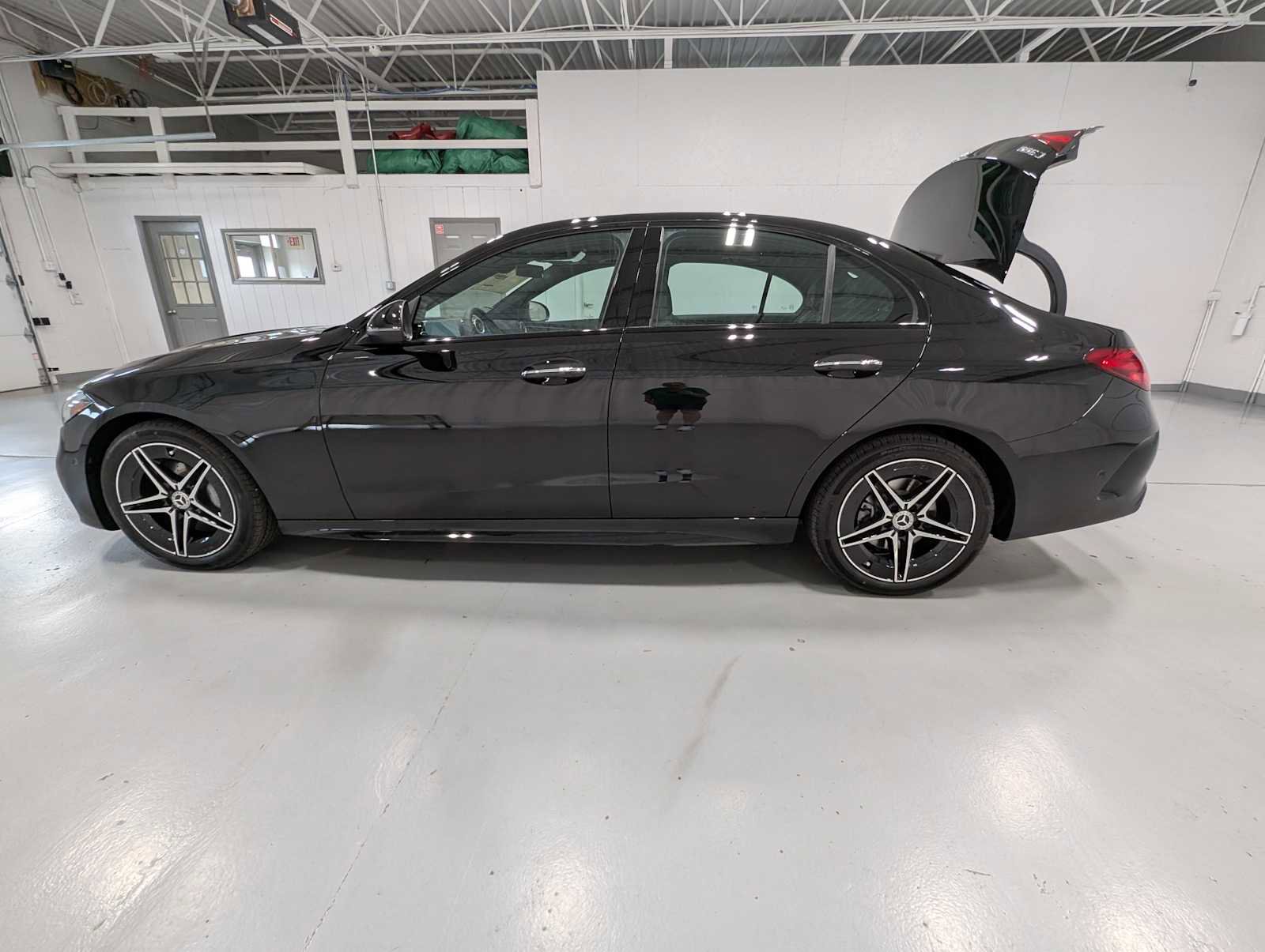 New 2025 Mercedes-Benz C 300 4MATIC Sedan image 10