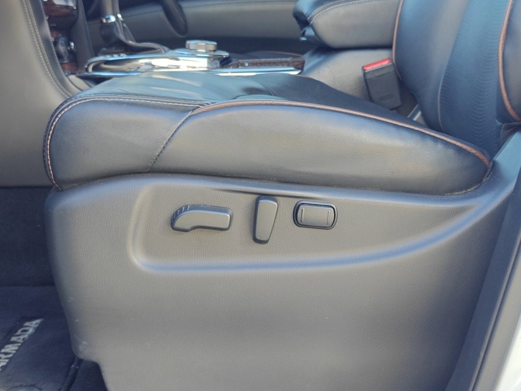 Used 2020 Nissan Armada Platinum w/ Interior Lighting Package image 11