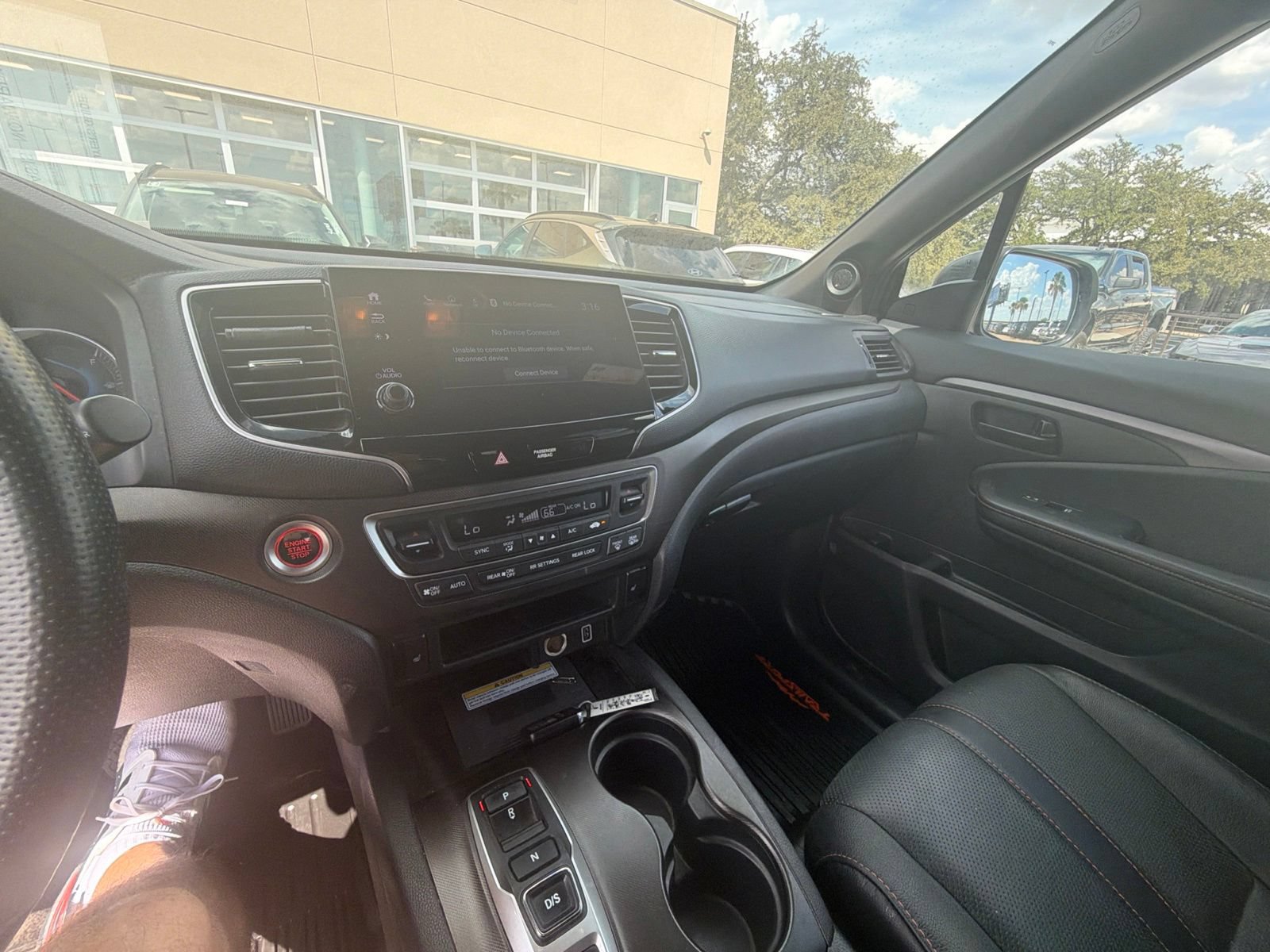 Used 2022 Honda Pilot TrailSport image 21