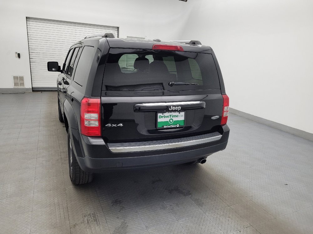 Used 2017 Jeep Patriot High Altitude image 6