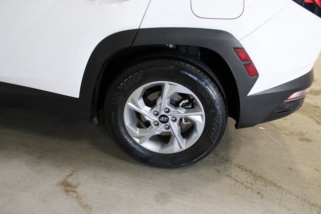 Used 2023 Hyundai Tucson SE image 9