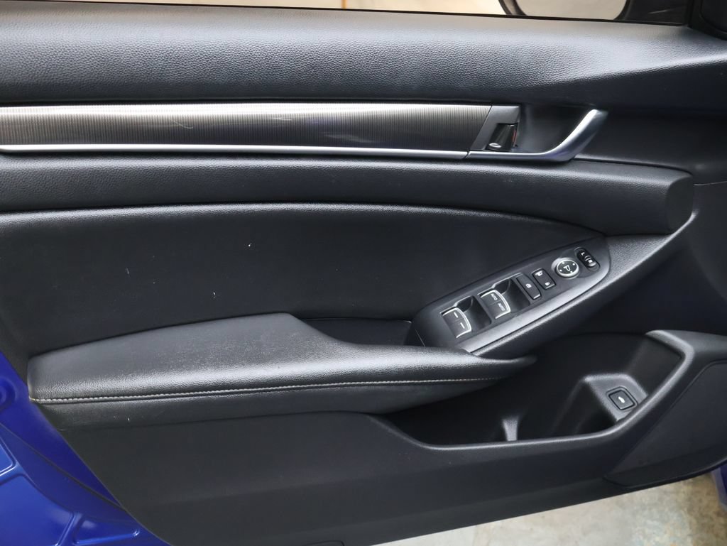 Used 2019 Honda Accord Sport image 16