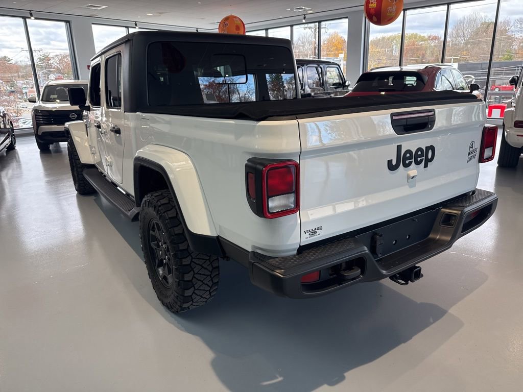 Used 2021 Jeep Gladiator Willys image 6