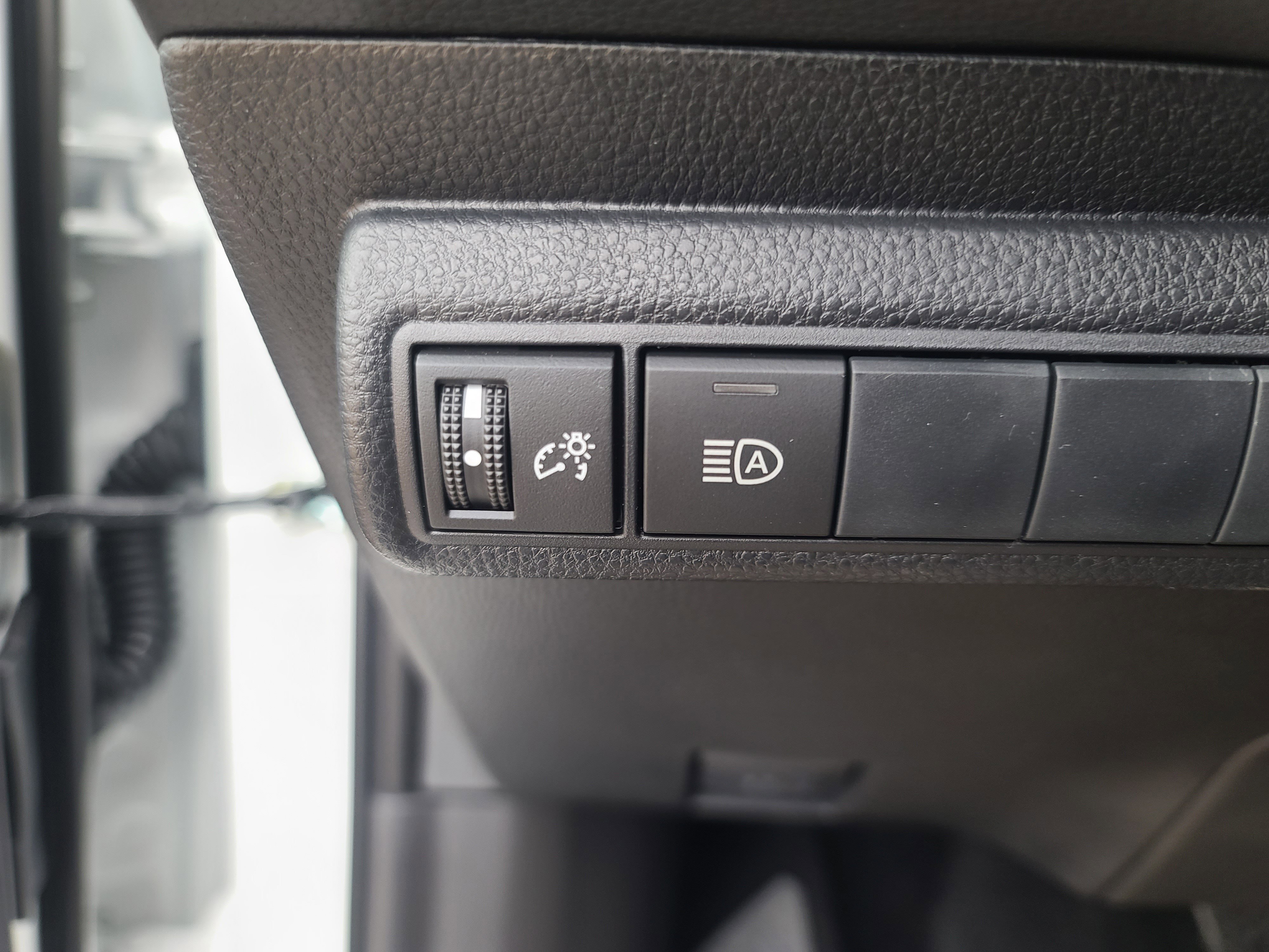 New 2025 Toyota Corolla SE image 25
