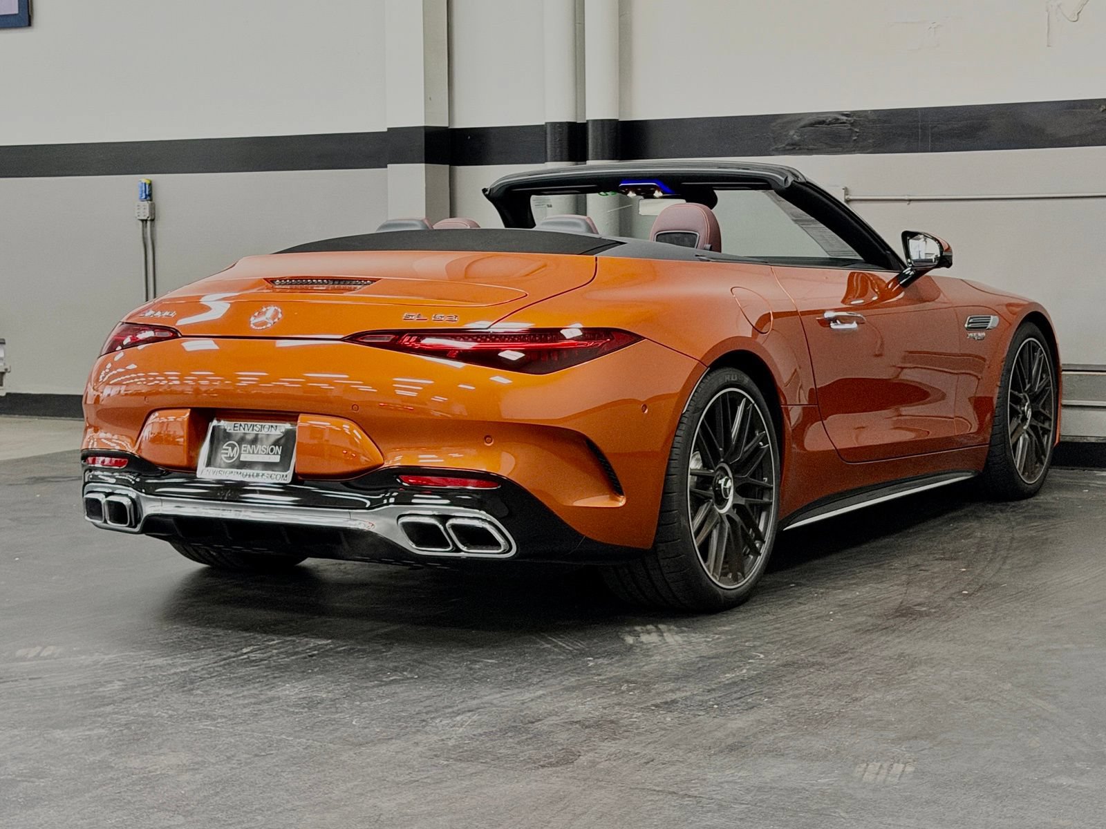 Used 2024 Mercedes-Benz SL 63 AMG 4MATIC image 11