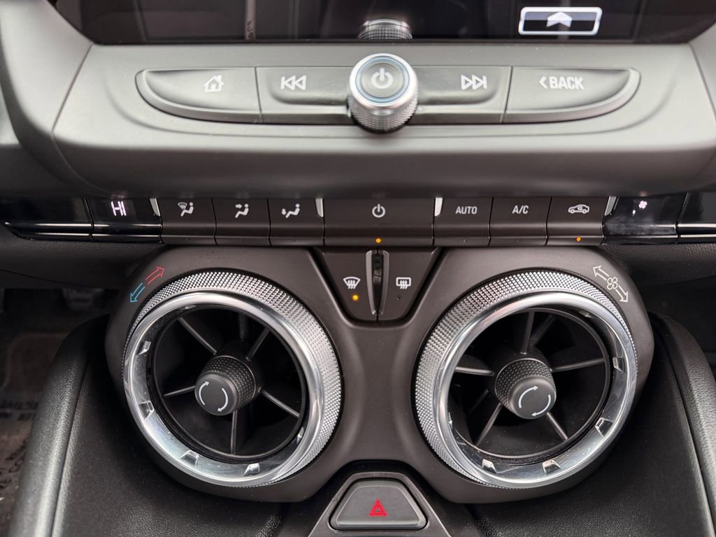 Used 2017 Chevrolet Camaro SS image 28