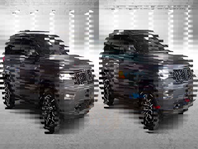 Used 2020 Jeep Grand Cherokee Trailhawk w/ Trailhawk Luxury Group image 2