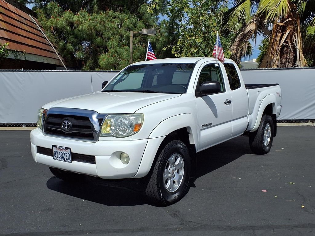 Used 2005 Toyota Tacoma PreRunner image 25