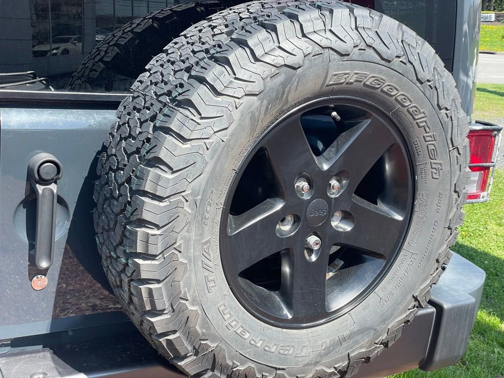Used 2017 Jeep Wrangler Unlimited Sport AWD/4WD image 36