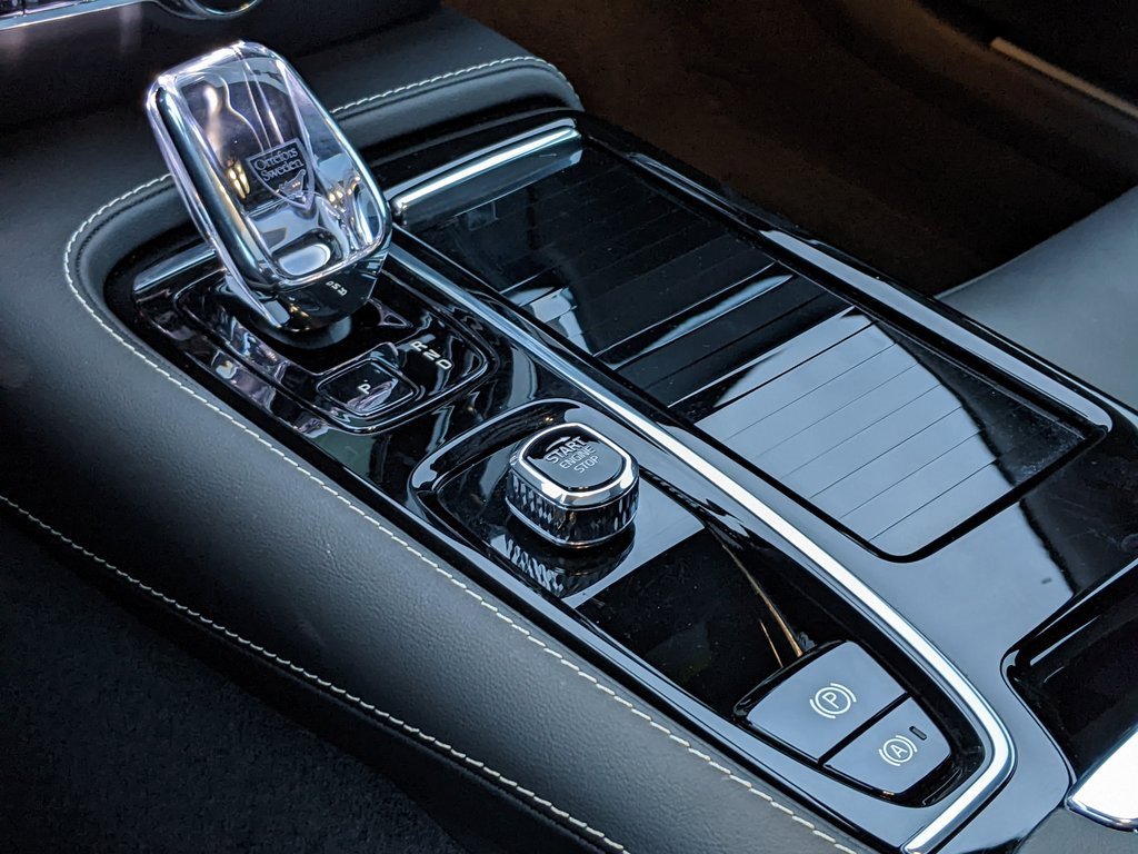 Certified 2024 Volvo S60 T8 Ultimate w/ Climate Package image 20