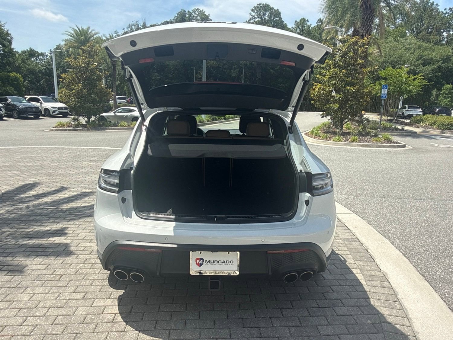 Used 2022 Porsche Macan S AWD/4WD image 44