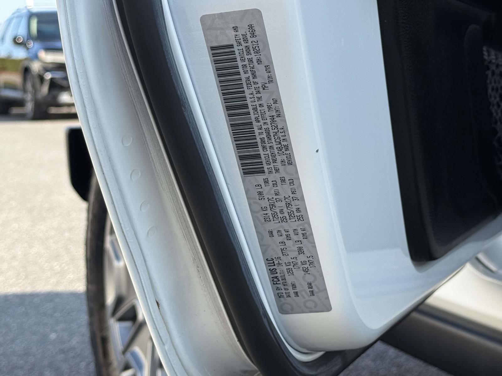 Used 2017 Jeep Wrangler Rubicon w/ Power Convenience Group image 26