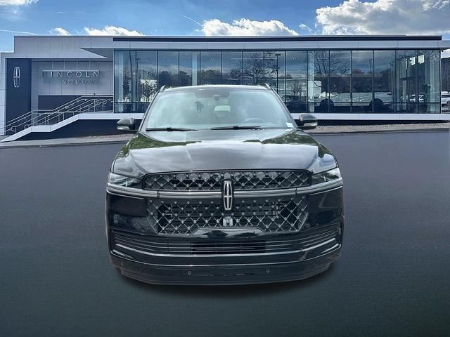 New 2026 Lincoln Navigator L Reserve w/ Jet Appearance Package AWD/4WD video 2