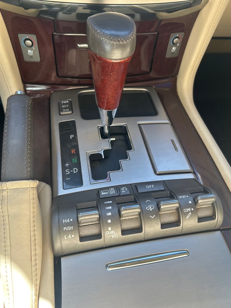Used 2014 Lexus LX 570 4WD image 13