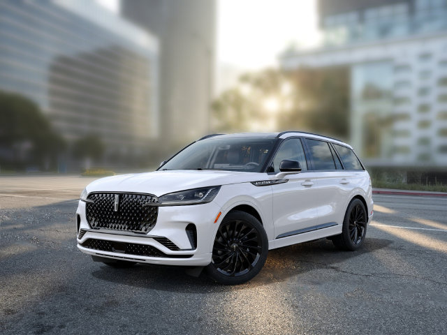 New 2027 Lincoln Aviator Reserve AWD/4WD image 3