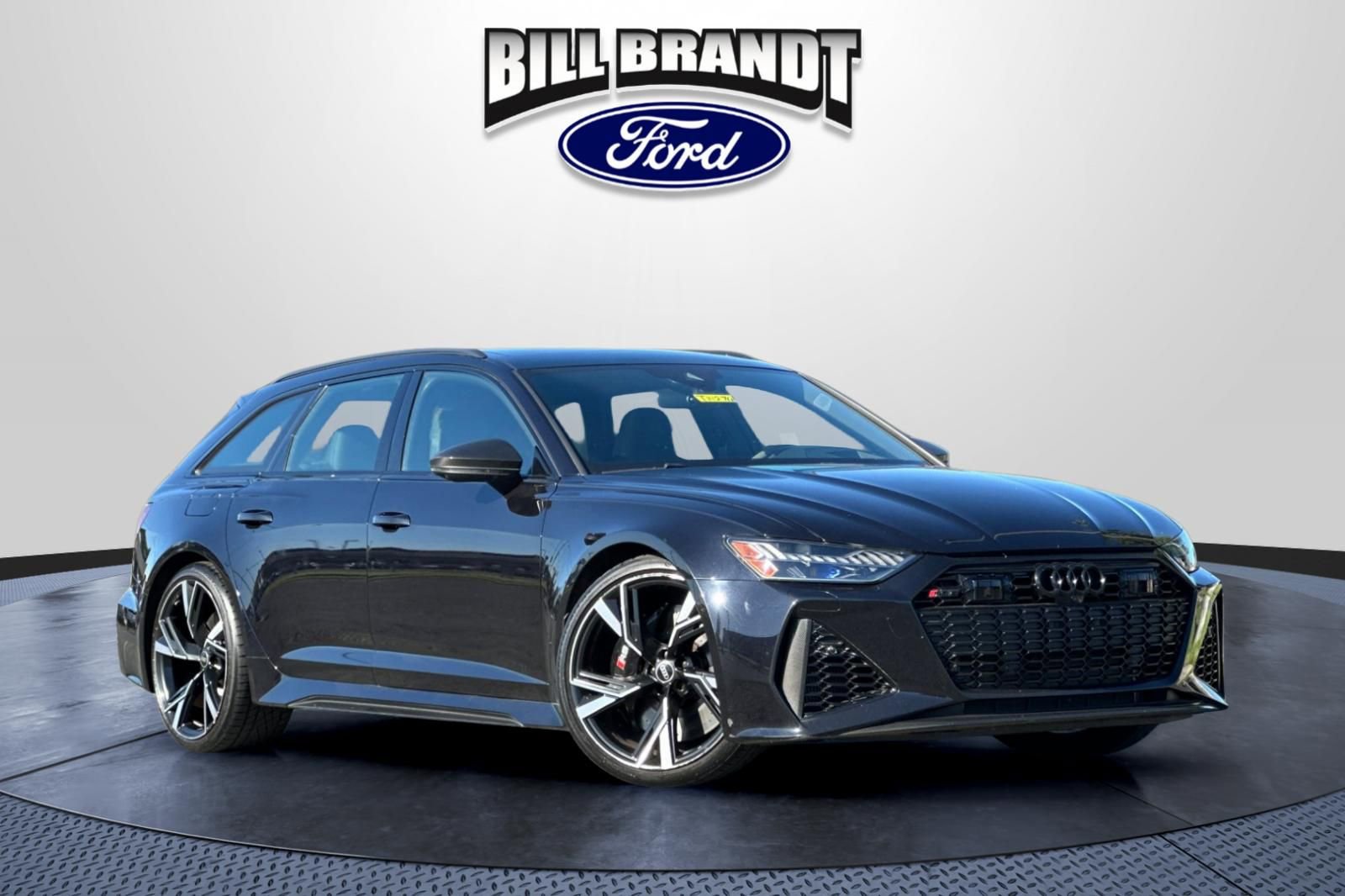 Used 2022 Audi RS 6 AWD/4WD image 1