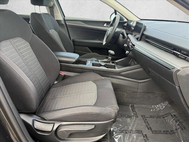Used 2025 Kia K5 LXS image 11