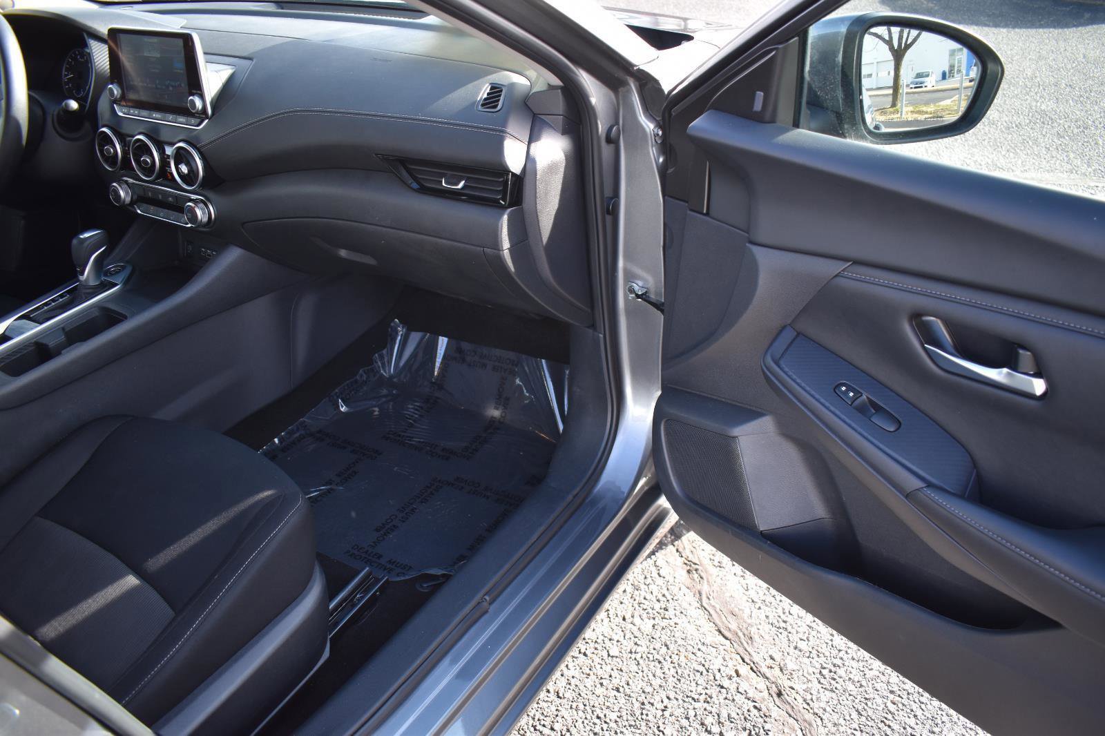 Used 2024 Nissan Sentra SV image 14
