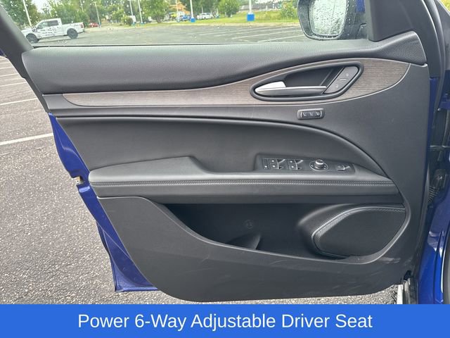 Used 2022 Alfa Romeo Stelvio Ti image 13