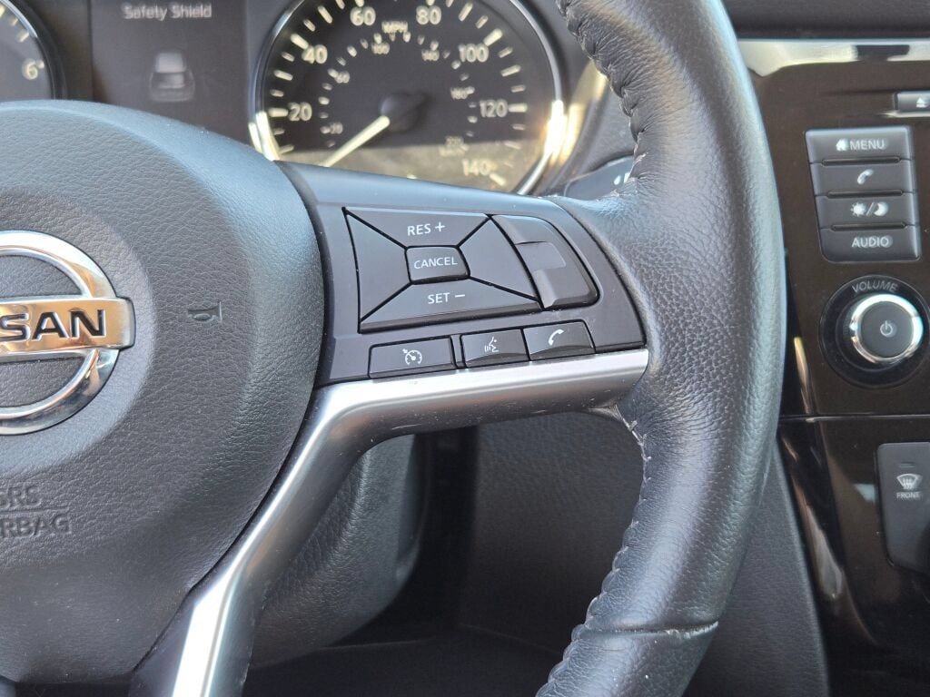 Used 2018 Nissan Rogue SV FWD image 33