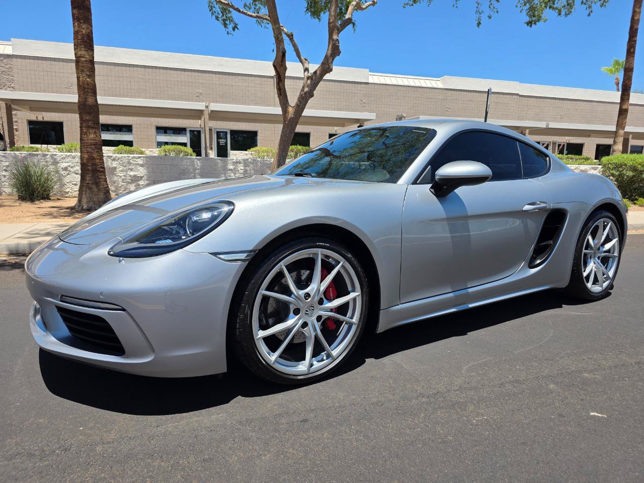 Used 2017 Porsche 718 Cayman S RWD image 2