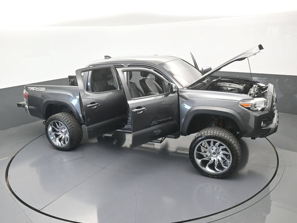 Used 2022 Toyota Tacoma TRD Off-Road AWD/4WD image 65