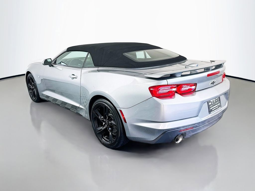Used 2024 Chevrolet Camaro LT w/ Technology Package image 5