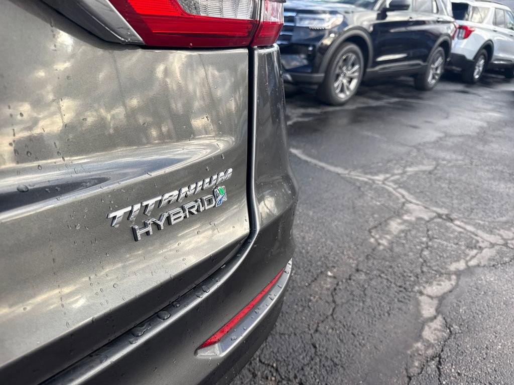 Used 2019 Ford Fusion Titanium image 11