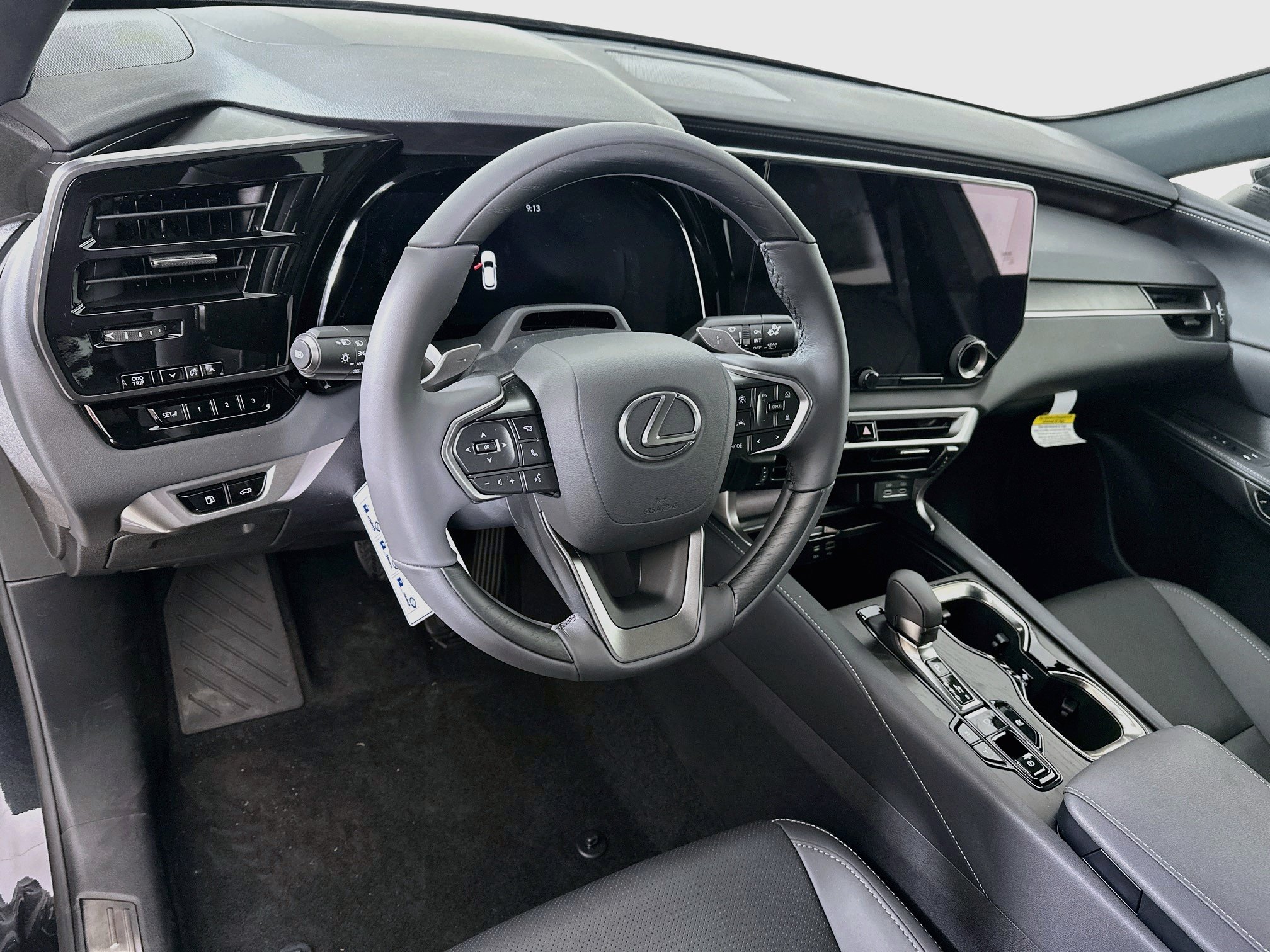 New 2026 Lexus RX 350h w/ Convenience Package AWD/4WD image 9