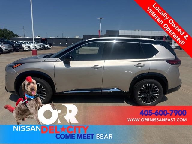 Used 2026 Nissan Rogue Platinum w/ Platinum Premium Package AWD/4WD image 2