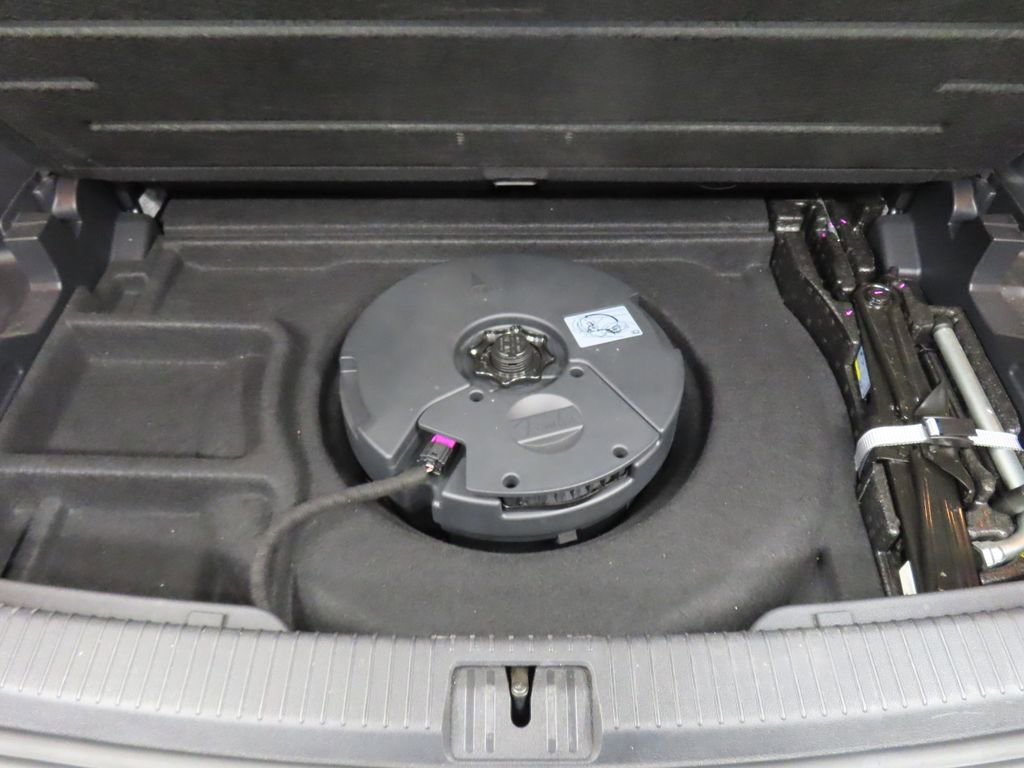Used 2019 Volkswagen Atlas SEL Premium AWD/4WD image 39
