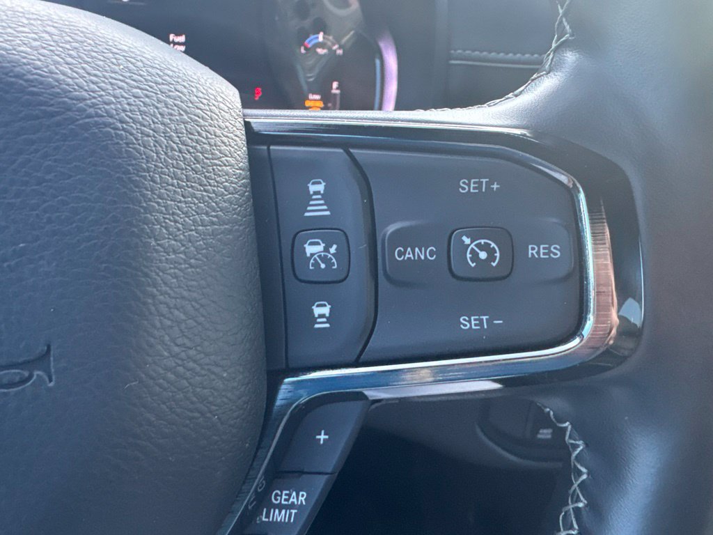Used 2025 RAM 2500 Limited w/ Towing Technology Group AWD/4WD image 25