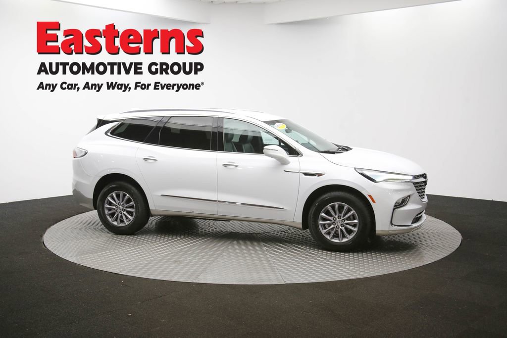 Used 2024 Buick Enclave Premium image 50