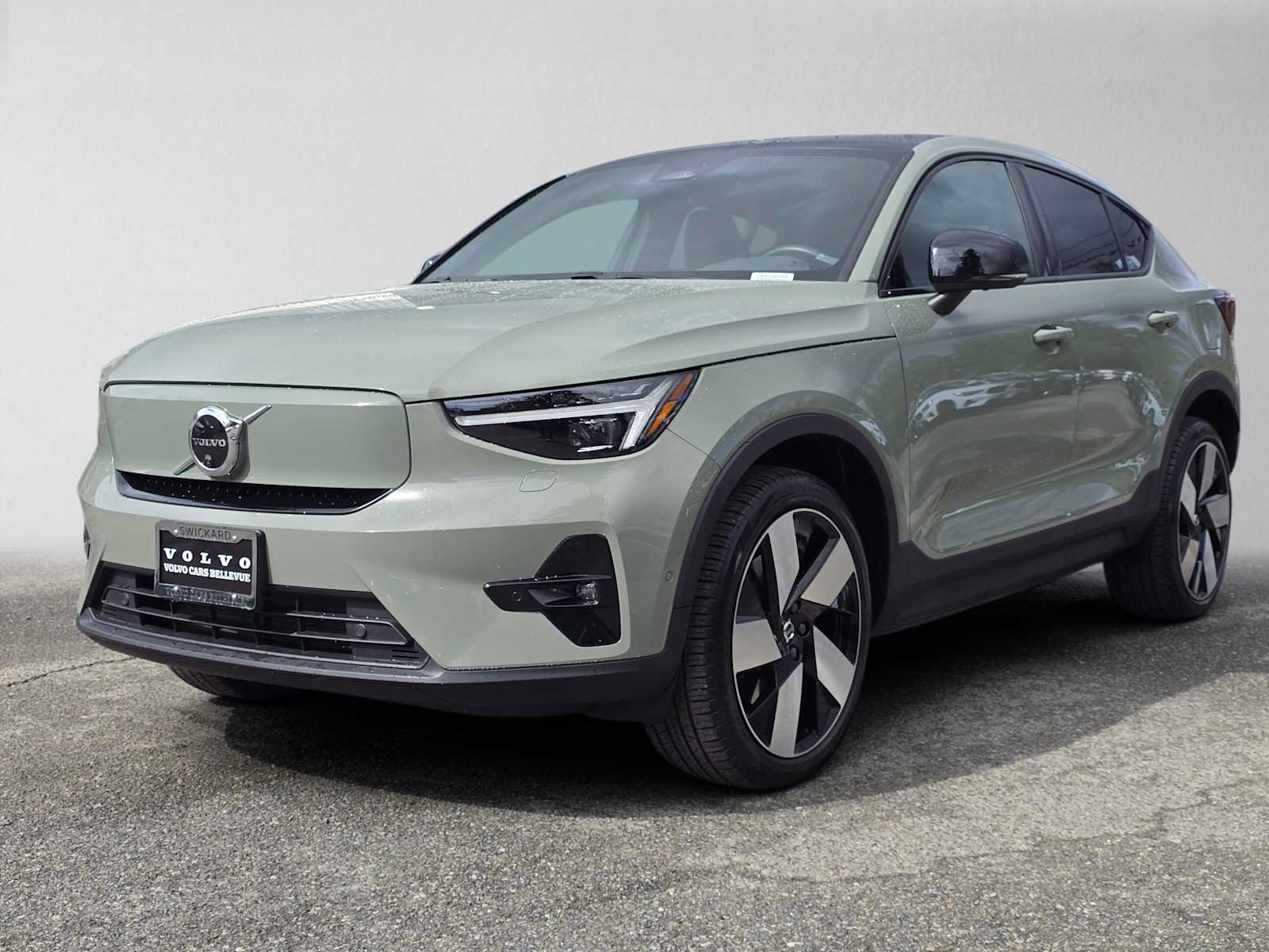 Certified 2023 Volvo C40 P8 Recharge Ultimate w/ Protection Package Premier AWD/4WD image 8