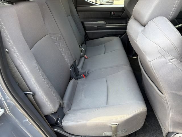Used 2025 Toyota Tacoma SR5 AWD/4WD image 17