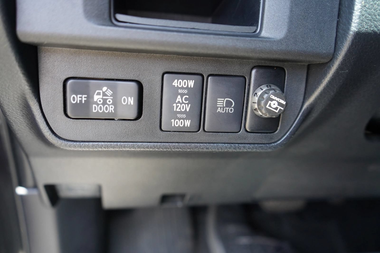 Used 2019 Toyota Tacoma TRD Off-Road AWD/4WD image 16