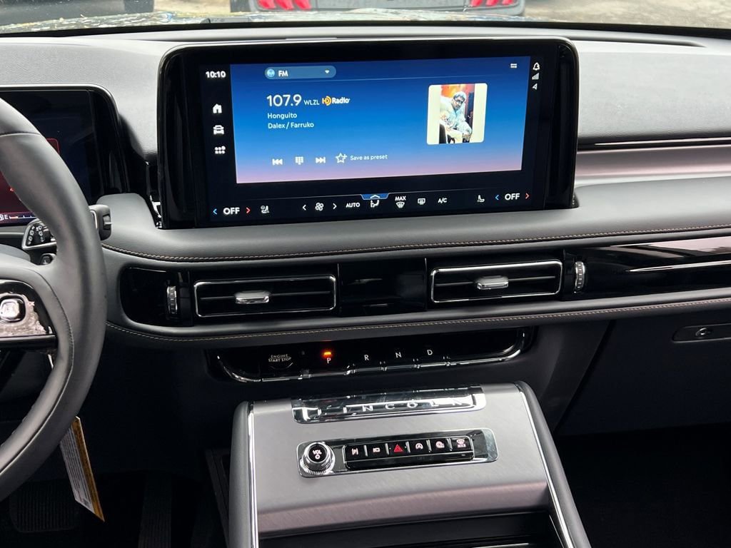 New 2026 Lincoln Aviator AWD w/ Jet Appearance Package image 10