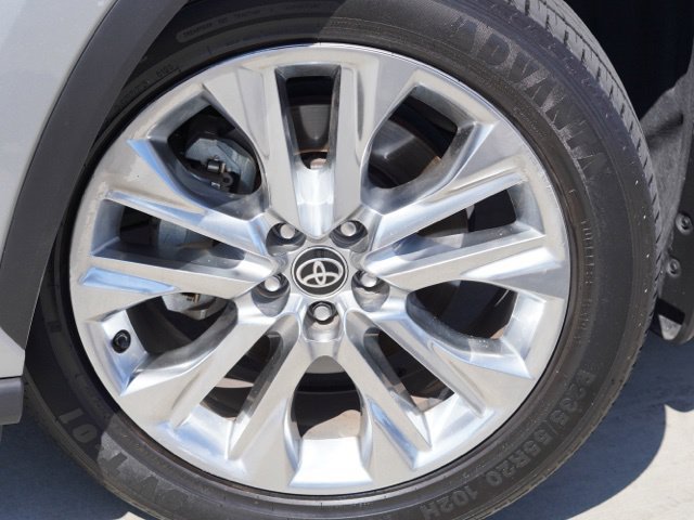 Certified 2021 Toyota Highlander Limited AWD/4WD image 13