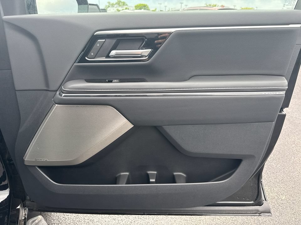 New 2025 GMC Sierra EV Denali image 40